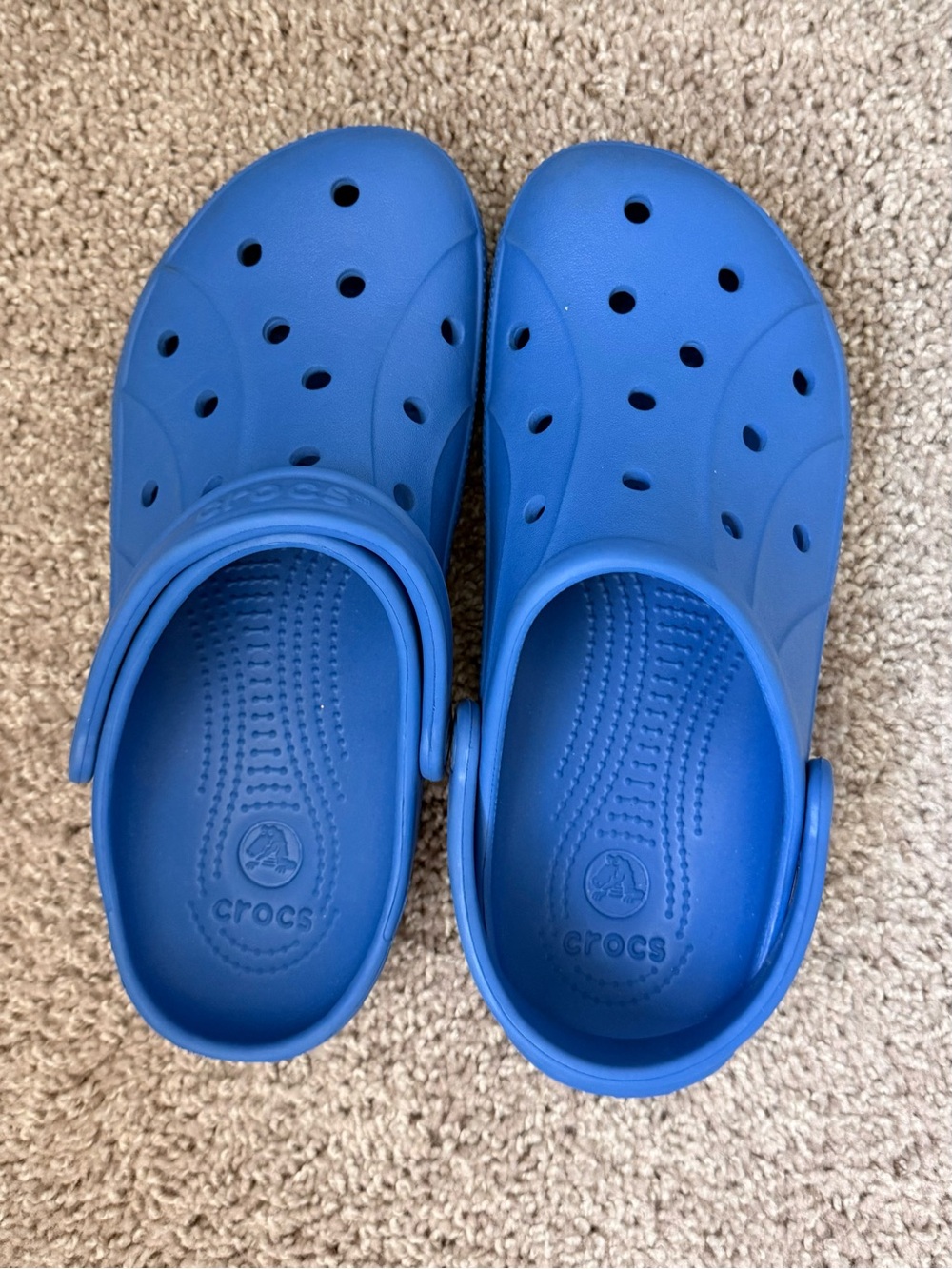 CROCS Classic Clog in Bright Blue